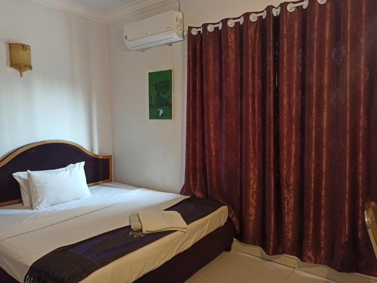 Pama Hotel Kampong Chhnang Exterior photo