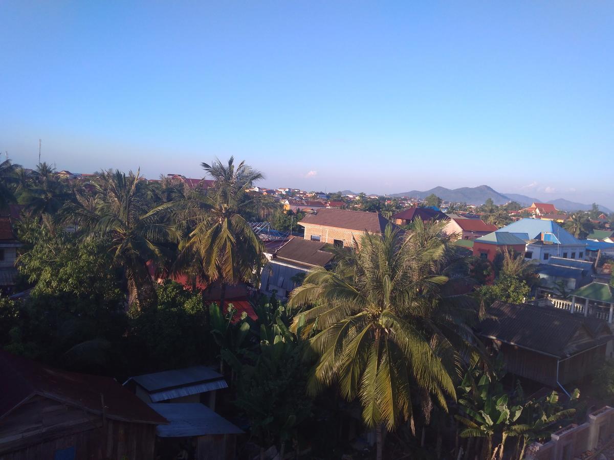 Pama Hotel Kampong Chhnang Exterior photo
