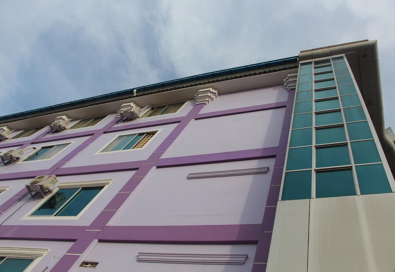 Pama Hotel Kampong Chhnang Exterior photo